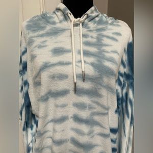 Womens Medium Blue and White Tie Dye Hoodie NEW